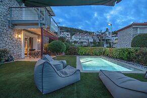 Tyros Boutique Houses