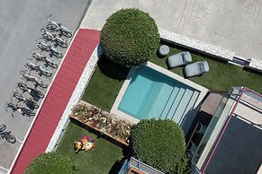 Tyros Boutique Houses