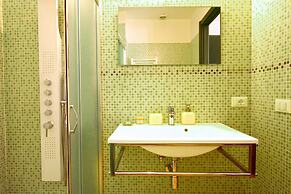 Passenger Vatican Relais