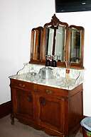 Angels Nest Bed and Breakfast