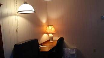 Catskill Motor Court Motel