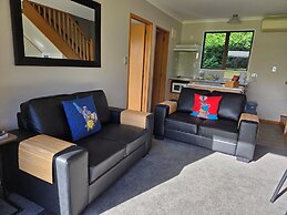 Te Mahuru Retreat