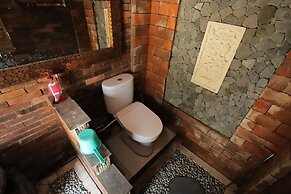 NewAlasKuliner & HomestayWatulumbung