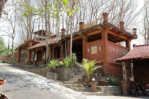 NewAlasKuliner & HomestayWatulumbung