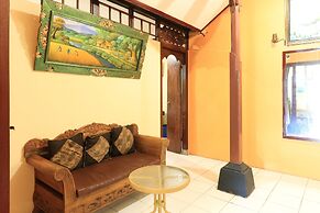 Pondok Tulasi Hostel