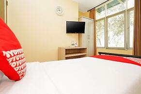 Super OYO Capital O 175 K-60 Residence