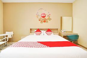 Super OYO Capital O 175 K-60 Residence