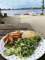 Camping Le Lac O Fées
