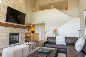 Three Bedroom Penthouse at the base of Canyons by RedAwning - Save 20%