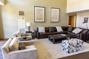Four Bedroom Penthouse in Canyons Village by RedAwning - Save 20% on 7
