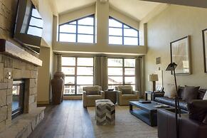 Four Bedroom Penthouse in Canyons Village by RedAwning - Save 20% on 7
