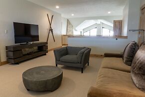 Four Bedroom Penthouse in Canyons Village by RedAwning - Save 20% on 7