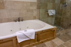 Four Bedroom Penthouse in Canyons Village by RedAwning - Save 20% on 7