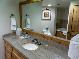 Four Bedroom Penthouse in Canyons Village by RedAwning - Save 20% on 7