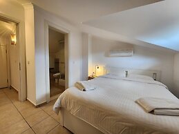 Terrace Life Palm Apart