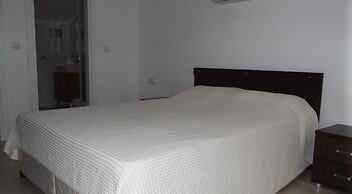 Terrace Life Palm Apart