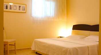 Terrace Life Palm Apart