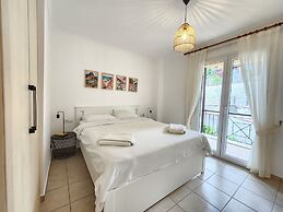 Terrace Life Palm Apart