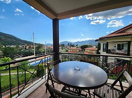 Terrace Life Palm Apart