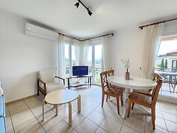 Terrace Life Palm Apart