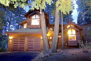 Northstar Luxury Lodgepole 4 Bedroom Home by RedAwning