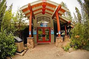 Northstar Luxury Lodgepole 4 Bedroom Home by RedAwning