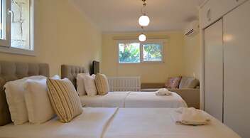 Villa Olive by Villa Safiya