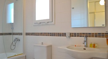 Villa Olive by Villa Safiya