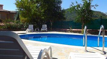 Villa Olive by Villa Safiya