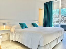 Isola Bella Infinity Suites