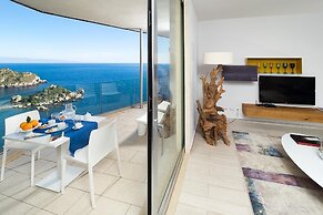 Isola Bella Infinity Suites