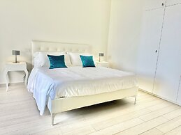 Isola Bella Infinity Suites