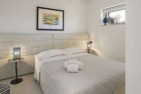 Isola Bella Infinity Suites