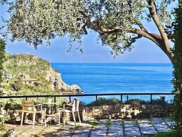 Isola Bella Infinity Suites