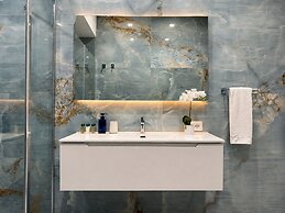 Isola Bella Infinity Suites