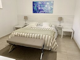 Isola Bella Infinity Suites