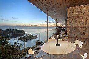 Isola Bella Infinity Suites