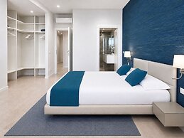 Isola Bella Infinity Suites