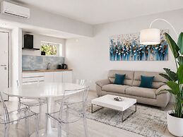 Isola Bella Infinity Suites