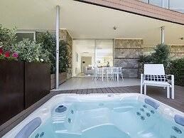 Isola Bella Infinity Suites