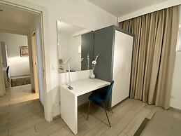 Isola Bella Infinity Suites