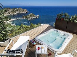Isola Bella Infinity Suites