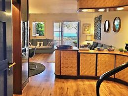 Isola Bella Infinity Suites