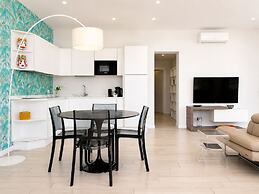 Isola Bella Infinity Suites