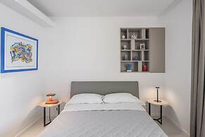 Isola Bella Infinity Suites