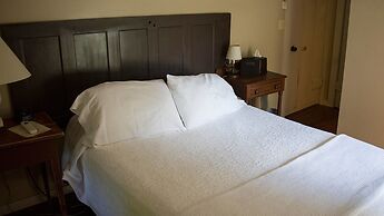 French Camp Bed and Breakfast