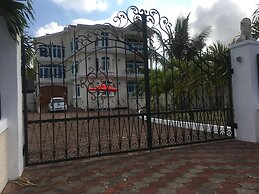 Luxor Residence Guest House