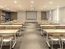 ibis Zhengzhou Longhai Road