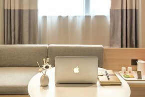 ibis Zhengzhou Longhai Road