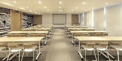 ibis Zhengzhou Longhai Road